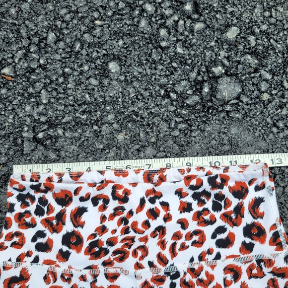 Duncan Legging in Buckthorn Cheetah Varley Size Small - Picture 4 of 14